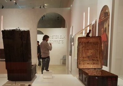 Exposition-Mysterieux-coffrets-event1